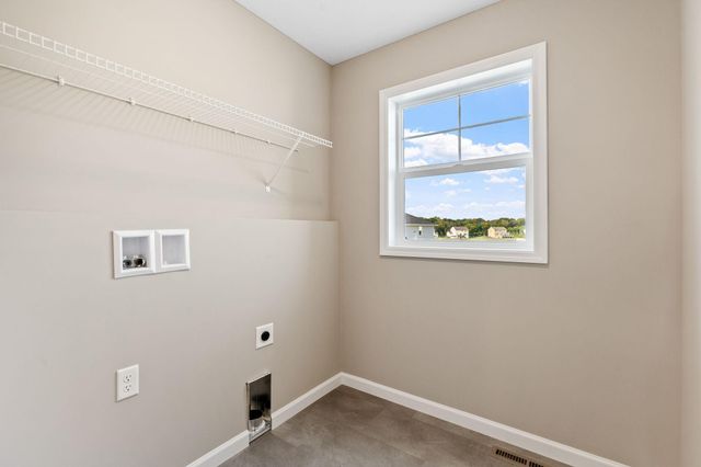 1605 Meadows Drive, East Bethel, MN 55011