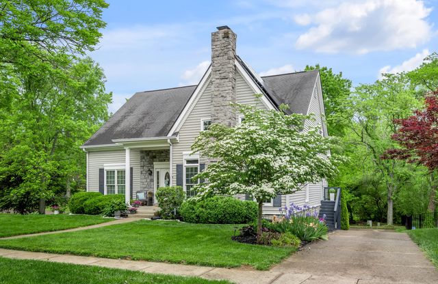 1070 Forest Lake Drive, Lexington, KY 40515