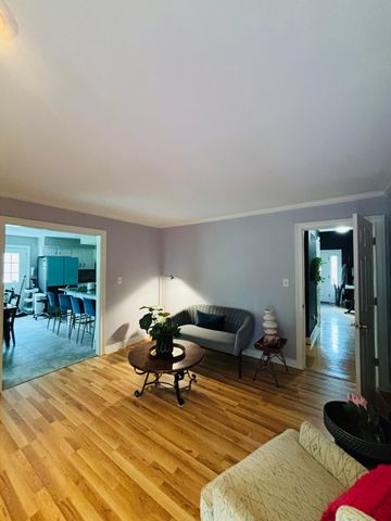 1070 Forest Lake Drive, Lexington, KY 40515