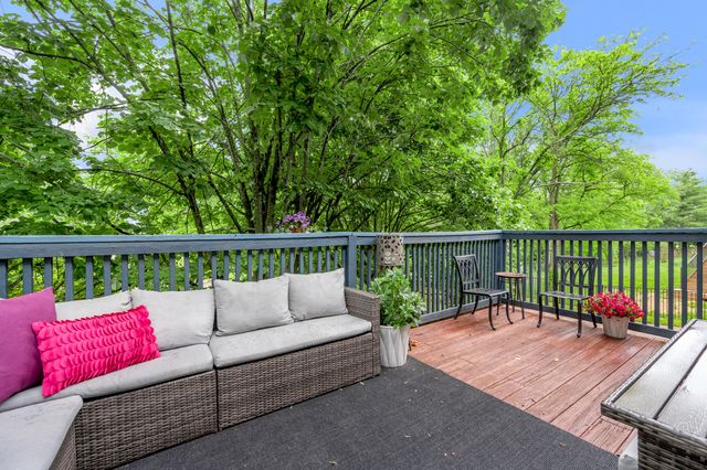 1070 Forest Lake Drive, Lexington, KY 40515
