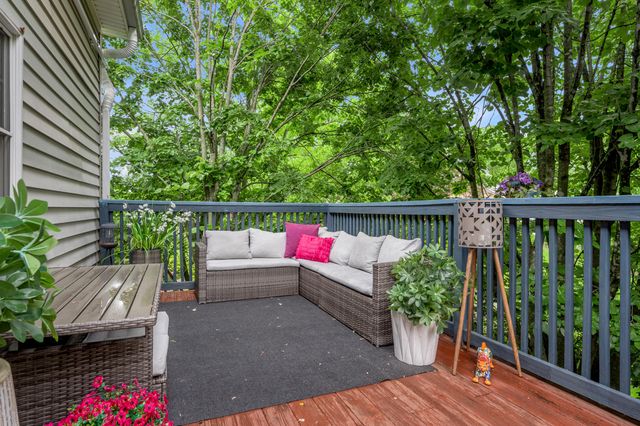1070 Forest Lake Drive, Lexington, KY 40515