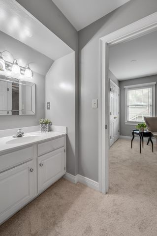 1070 Forest Lake Drive, Lexington, KY 40515