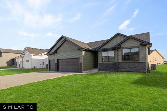 1030 Shady Lane Drive, Norwalk, IA 50211