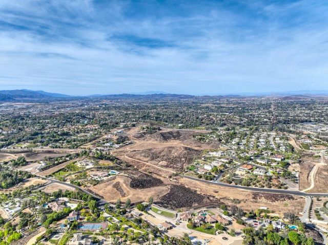 43677 Calle De Velardo, Temecula, CA 92592