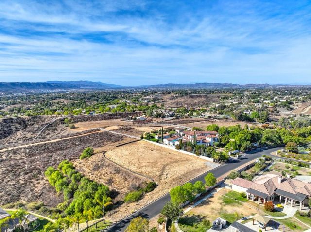 43677 Calle De Velardo, Temecula, CA 92592