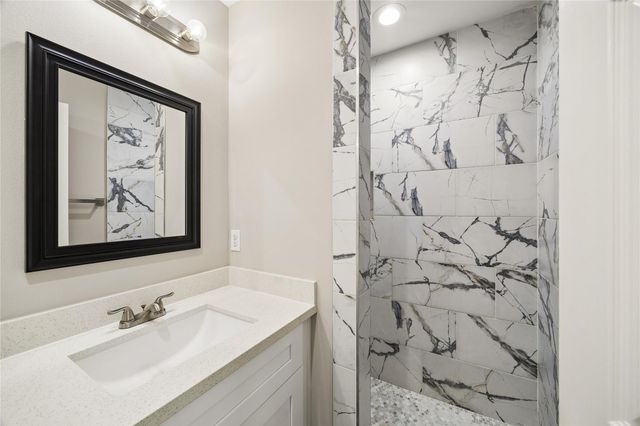 3342 Simmons Street, Houston, TX 77004