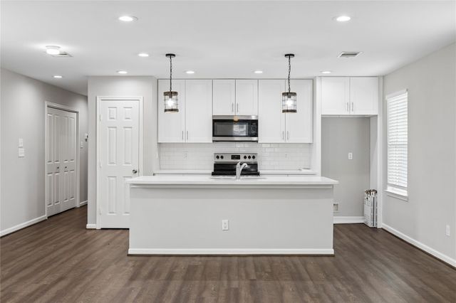 3342 Simmons Street, Houston, TX 77004