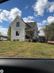 7742 River Road, Marine City, MI 48039