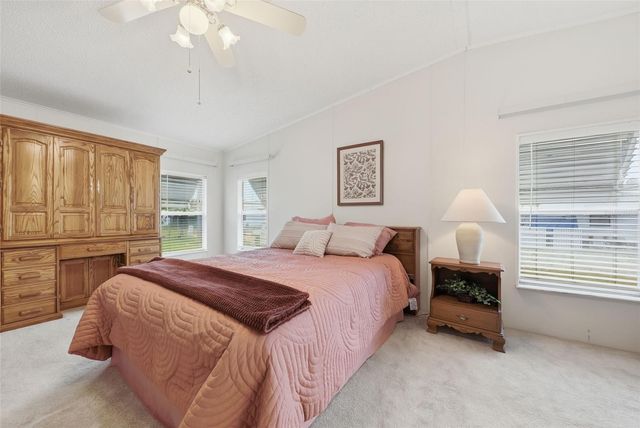 243 DOUGLAS PARK AVENUE, Davenport, FL 33897