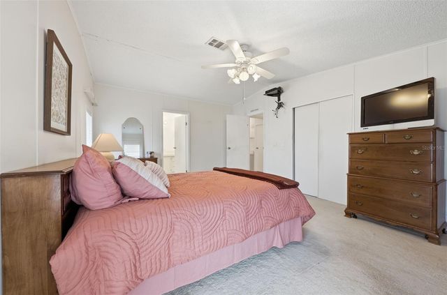 243 DOUGLAS PARK AVENUE, Davenport, FL 33897