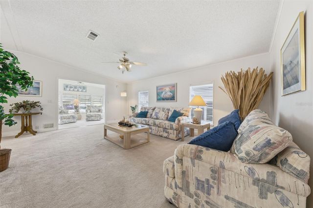 243 DOUGLAS PARK AVENUE, Davenport, FL 33897