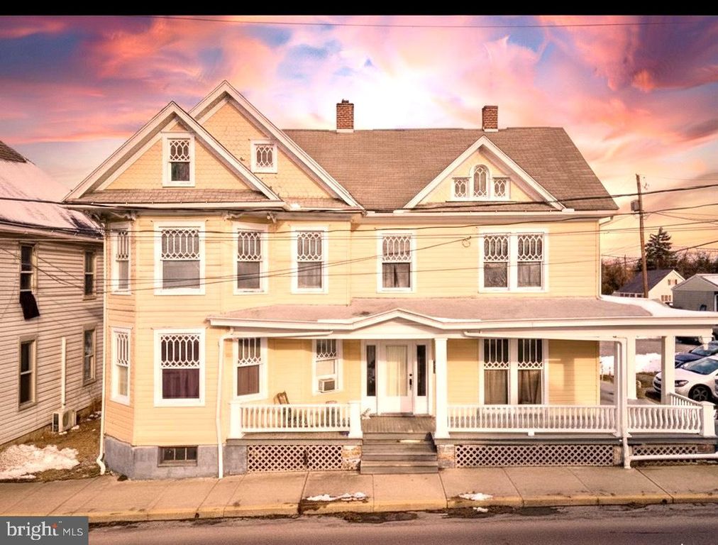 9 E BURD STREET, Shippensburg, PA 17257