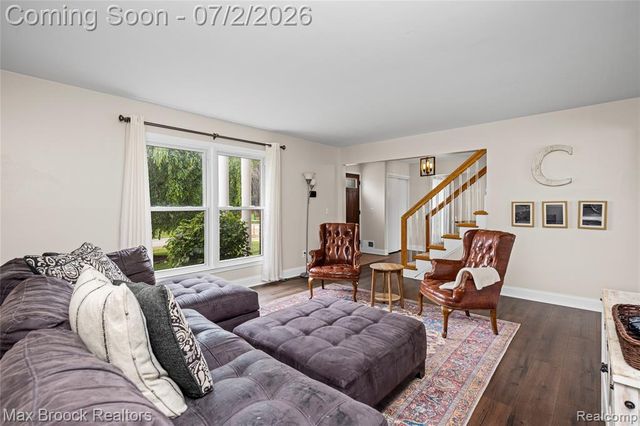 5494 Centerbrook Drive, West Bloomfield, MI 48322