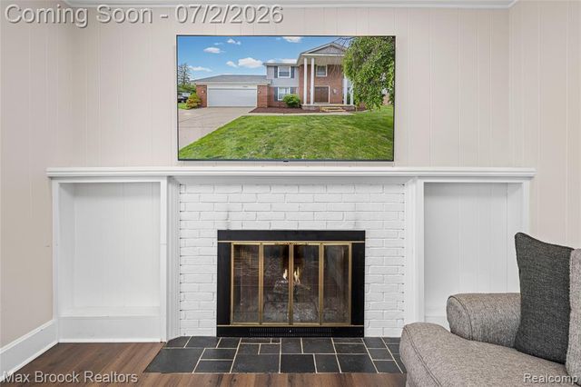 5494 Centerbrook Drive, West Bloomfield, MI 48322