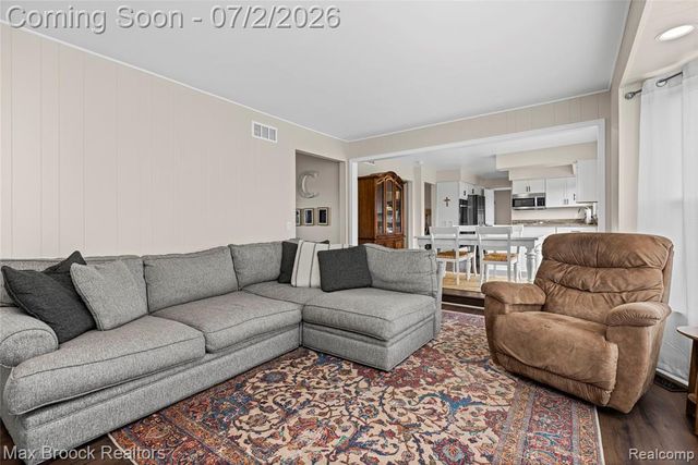 5494 Centerbrook Drive, West Bloomfield, MI 48322