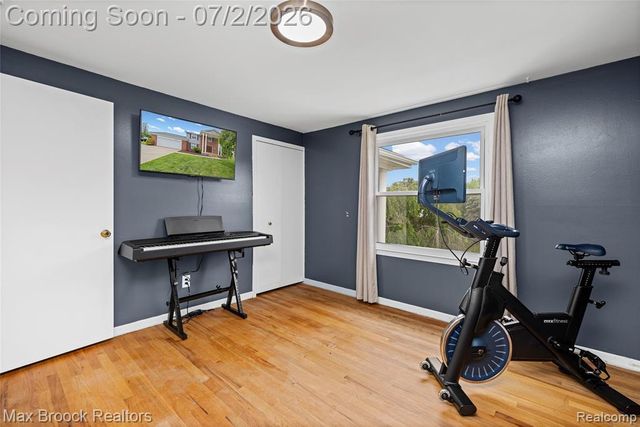 5494 Centerbrook Drive, West Bloomfield, MI 48322