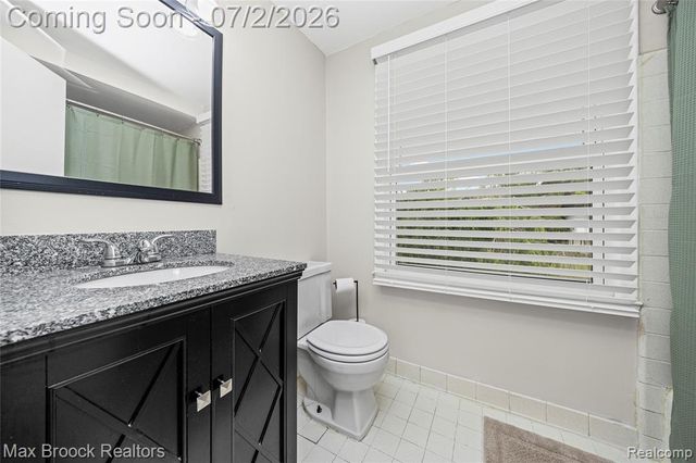 5494 Centerbrook Drive, West Bloomfield, MI 48322