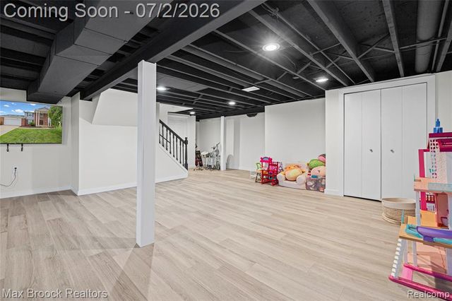 5494 Centerbrook Drive, West Bloomfield, MI 48322