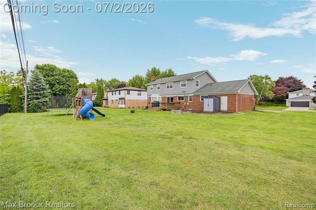 5494 Centerbrook Drive, West Bloomfield, MI 48322