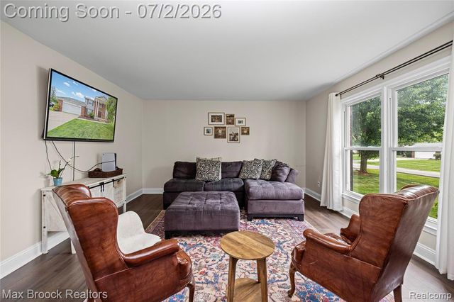 5494 Centerbrook Drive, West Bloomfield, MI 48322