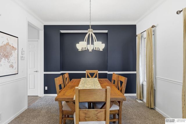 1006 Bailey Drive, Papillion, NE 68046