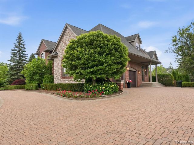 21081 Equestrian Trail, Northville, MI 48167