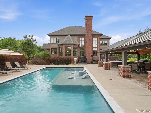21081 Equestrian Trail, Northville, MI 48167