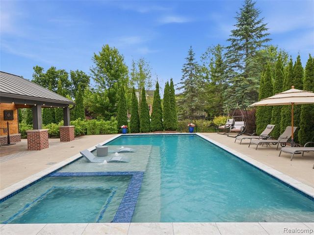 21081 Equestrian Trail, Northville, MI 48167