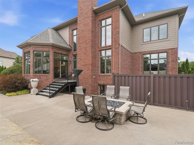 21081 Equestrian Trail, Northville, MI 48167