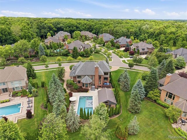 21081 Equestrian Trail, Northville, MI 48167