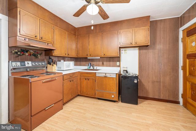 120 SHAW AVE, Lewistown, PA 17044