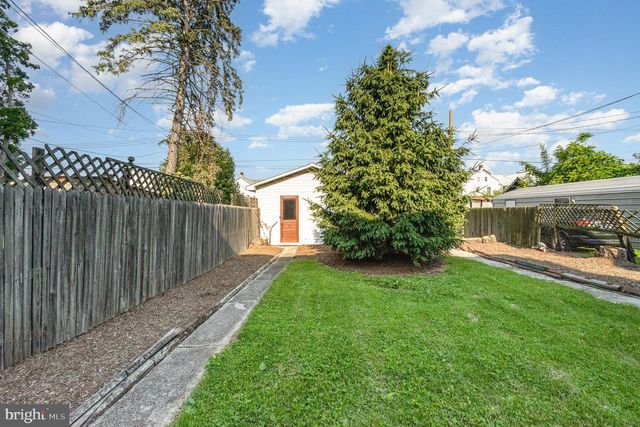 120 SHAW AVE, Lewistown, PA 17044