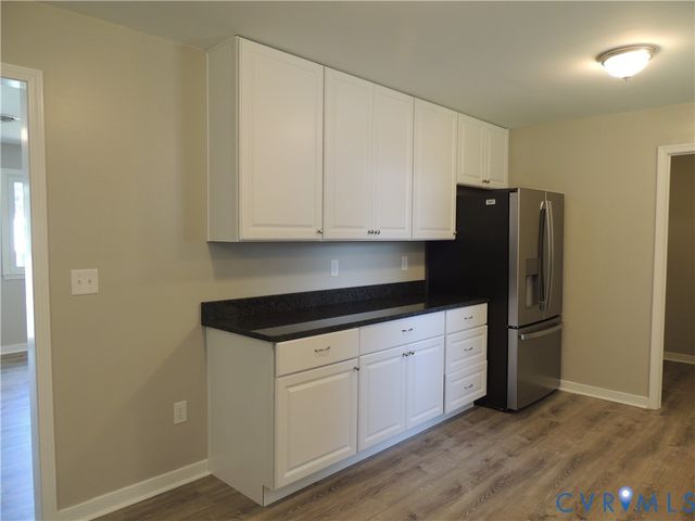 5804 Sutherland Dr, Sutherland, VA 23885