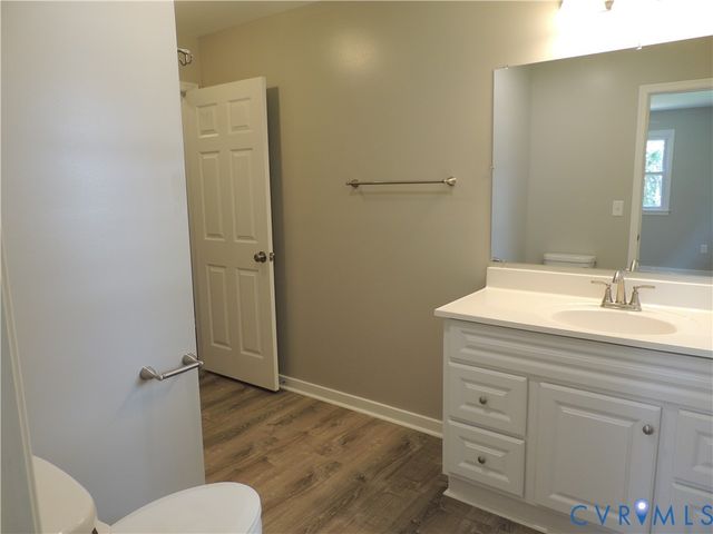 5804 Sutherland Dr, Sutherland, VA 23885