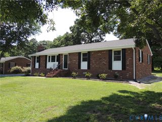 5804 Sutherland Dr, Sutherland, VA 23885