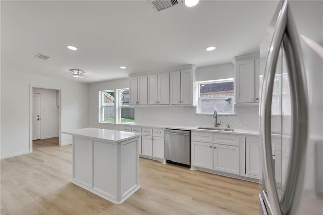 1503 Bamwick Drive, Houston, TX 77090