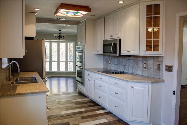 1606 Villanova Drive, Richardson, TX 75081