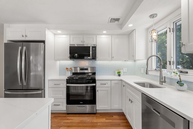 11 Newman St, Revere, MA 02151