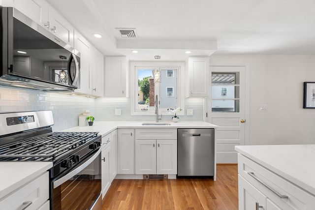 11 Newman St, Revere, MA 02151