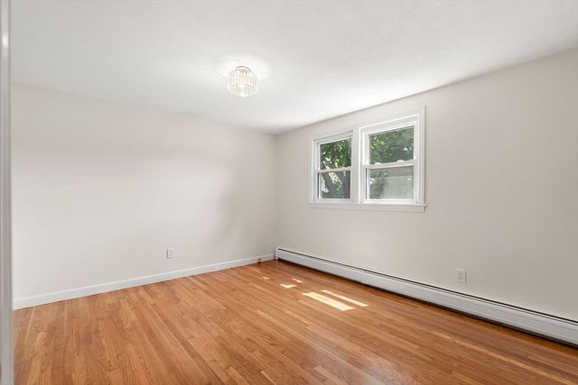 11 Newman St, Revere, MA 02151