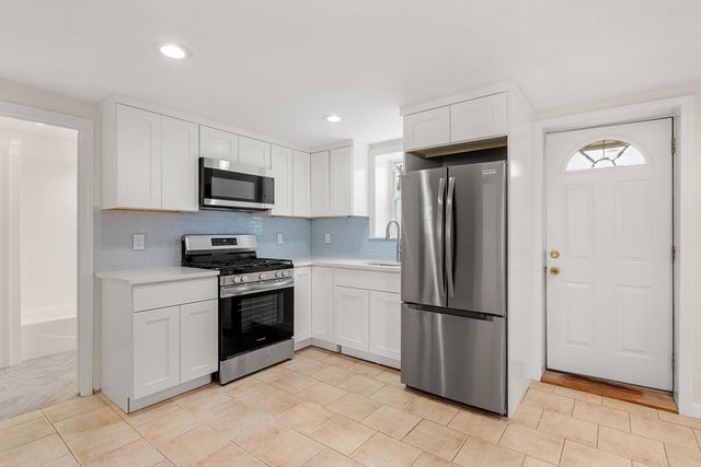 11 Newman St, Revere, MA 02151