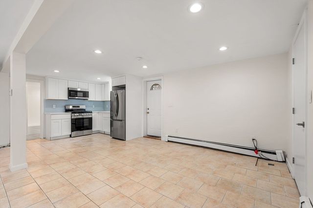 11 Newman St, Revere, MA 02151