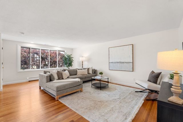 11 Newman St, Revere, MA 02151