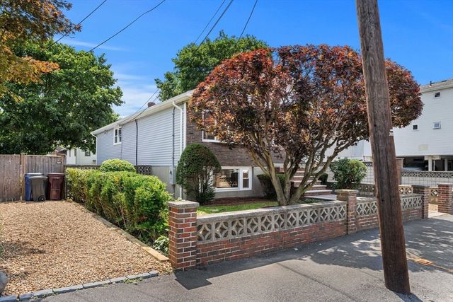 11 Newman St, Revere, MA 02151