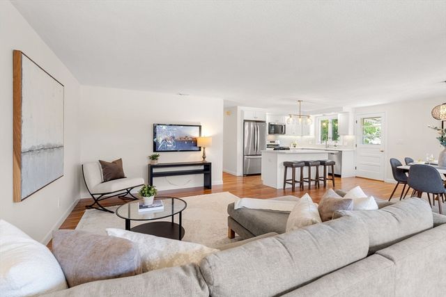 11 Newman St, Revere, MA 02151