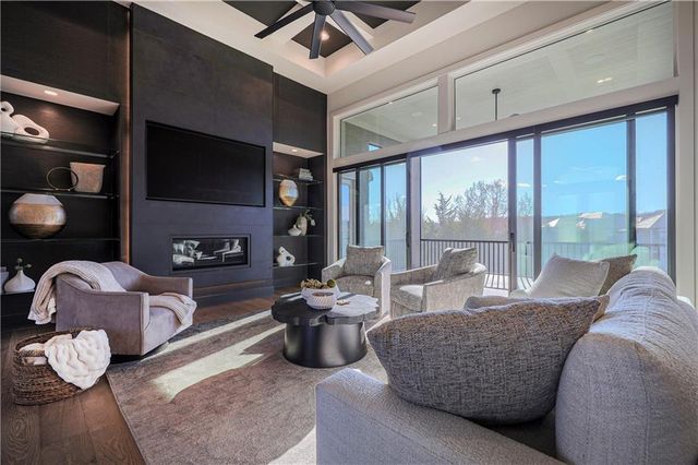 5818 N Lucerne Avenue, Kansas City, MO 64151