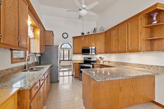 16300 Chickadee Circle, Orland Park, IL 60467