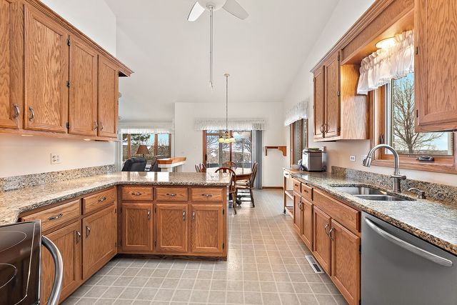 16300 Chickadee Circle, Orland Park, IL 60467