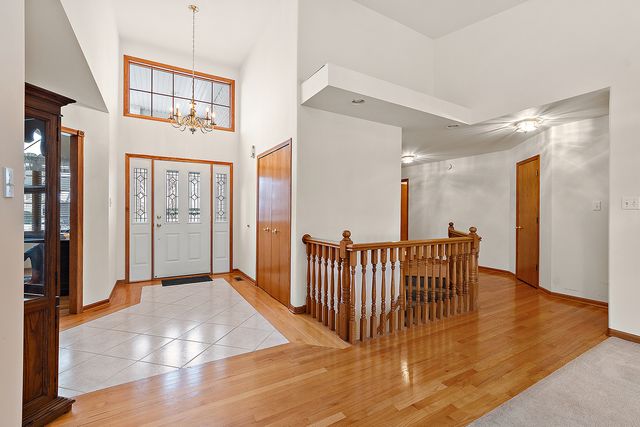 16300 Chickadee Circle, Orland Park, IL 60467