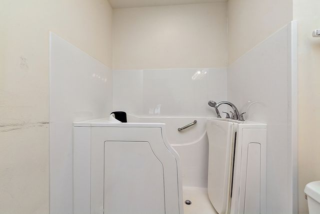 16300 Chickadee Circle, Orland Park, IL 60467